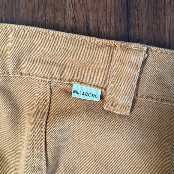 Billabong Women’s Mustard Cargo Pants - Picture 4 of 5